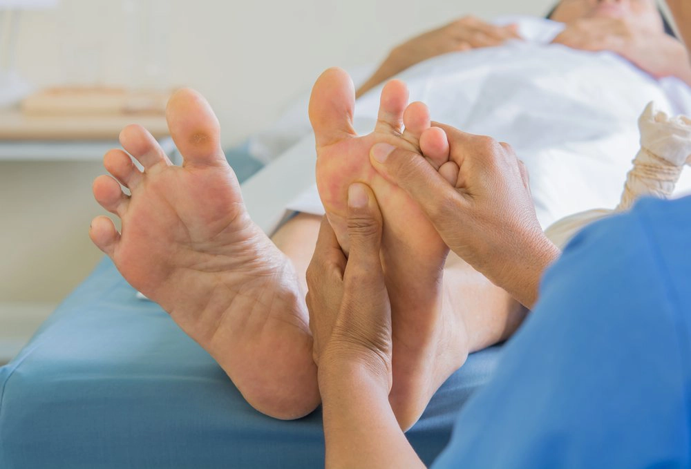 tê bì chân tay ở người tiểu đường
