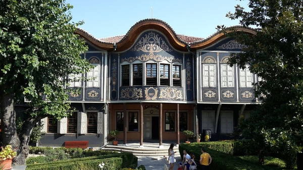 Bảo tàng Dân tộc học, một kiến trúc đặc trưng “barốc Bulgaria” - Ảnh: wiki
