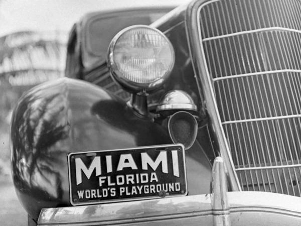 Bãi biển Miami năm 1940. Bãi biển Miami năm 1940.