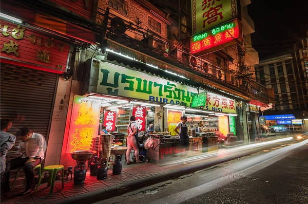 Một nhà hàng nhỏ ở khu Chinatown, Bangkok.