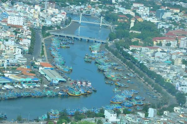 Chuyến du lịch Phan Thiết – Mũi Né của du khách sẽ trở nên nhanh chóng và tuyệt vời hơn bao giờ hết, khi chặng bay này chính thức được khai trương. Chuyến du lịch Phan Thiết – Mũi Né của du khách sẽ trở nên nhanh chóng và tuyệt vời hơn bao giờ hết, khi chặng bay này chính thức được khai trương.