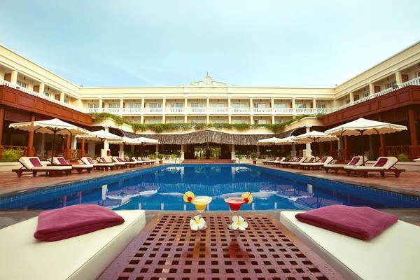 Victoria Cần Thơ Resort lọp top 25 khách sạn có dịch vụ tốt nhất Việt Nam năm 2015. Victoria Cần Thơ Resort lọp top 25 khách sạn có dịch vụ tốt nhất Việt Nam năm 2015