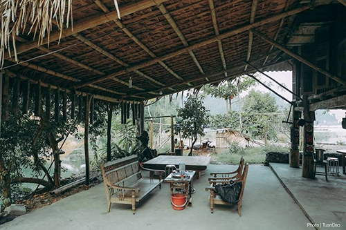 Không gian sinh hoạt chung giản dị nhưng khá sạch sẽ. Không gian sinh hoạt chung giản dị nhưng khá sạch sẽ.