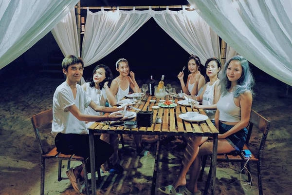chuyen-di-co-to-5-sao-sieu-hot-cua-co-nang-9x-o-cho-dep-an-mon-ngon-va-chup-anh-cuc-ao-ivivu-14