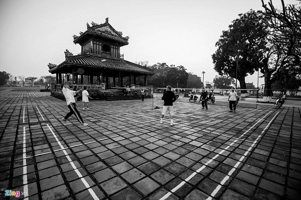 Đến với Huế mùa này, bạn hãy thức dậy sớm và cảm nhận nơi đây như một bài thơ. Đến với Huế mùa này, bạn hãy thức dậy sớm và cảm nhận nơi đây như một bài thơ.