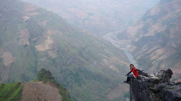 Phương Chíp, tên thật là Bùi Trúc Phương, sinh năm 1995, tại làng chài Vạn Giã, tỉnh Khánh Hòa, có sở thích “ăn khắp muôn nơi, chụp ảnh muôn góc phố". Phương Chíp, tên thật là Bùi Trúc Phương, sinh năm 1995, tại làng chài Vạn Giã, tỉnh Khánh Hòa, có sở thích “ăn khắp muôn nơi, chụp ảnh muôn góc phố".