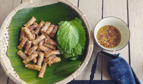 Chả ram tôm nhảy. (@vienlunaa) Chả ram tôm nhảy. (@vienlunaa)