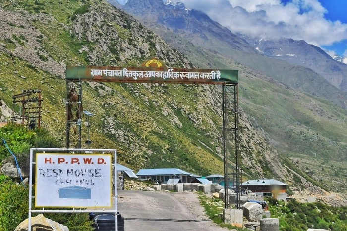 Làng Chitkul cách biên giới Trung Quốc chỉ 30km.