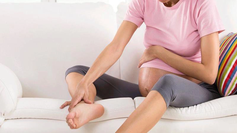 Phụ nữ đang mang thai cần cân nhắc khi sử dụng peel da trị mụn