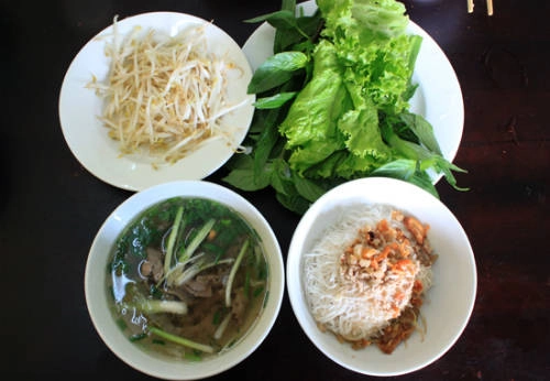 Tô phở khô Gia Lai có thể nói chính là đặc sản ở phố núi. Ảnh: phokho Tô phở khô Gia Lai có thể nói chính là đặc sản ở phố núi. Ảnh: phokho