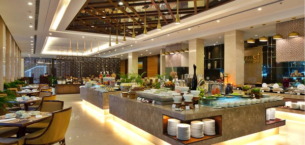 Vinpearl-Nha-Trang-Long-Beach-Resort-Villas-ivivu-8