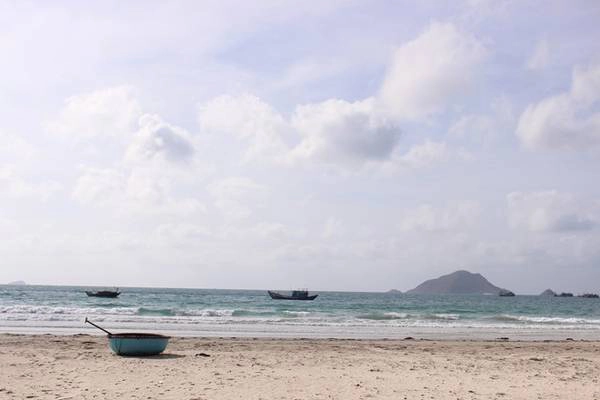 Thuyền và biển… Thuyền và biển…