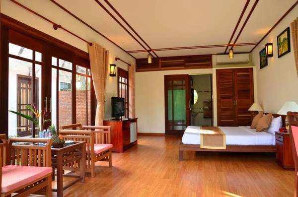Nghỉ dưỡng tại Bamboo Village Riverside Hội An, du khách sẽ cảm nhận được sự tiện nghi đầy đủ với đồ nội thất tinh tế, sang trọng. Nghỉ dưỡng tại Bamboo Village Riverside Hội An, du khách sẽ cảm nhận được sự tiện nghi đầy đủ với đồ nội thất tinh tế, sang trọng.