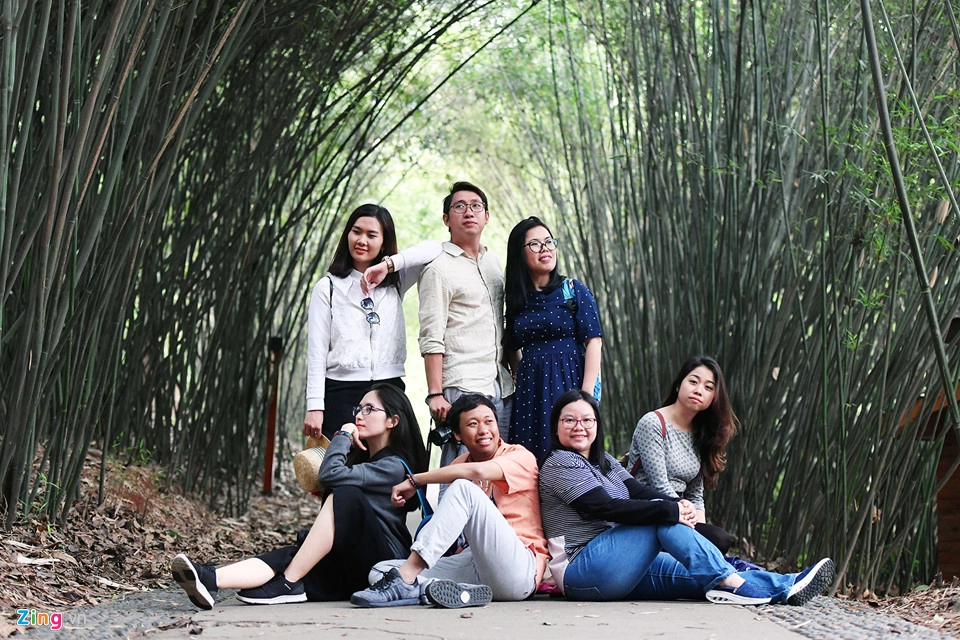 Tới công viên gấu trúc, du khách cũng có thể chọn một số khung cảnh đẹp để sáng tác các bức hình cho mình và bạn bè. Thời gian tham quan tốt nhất là vào buổi sáng bởi không khí mát mẻ. Lúc này gấu trúc bắt đầu các hoạt động của mình nhiều nhất. Tới công viên gấu trúc, du khách cũng có thể chọn một số khung cảnh đẹp để sáng tác các bức hình cho mình và bạn bè. Thời gian tham quan tốt nhất là vào buổi sáng bởi không khí mát mẻ. Lúc này gấu trúc bắt đầu các hoạt động của mình nhiều nhất.