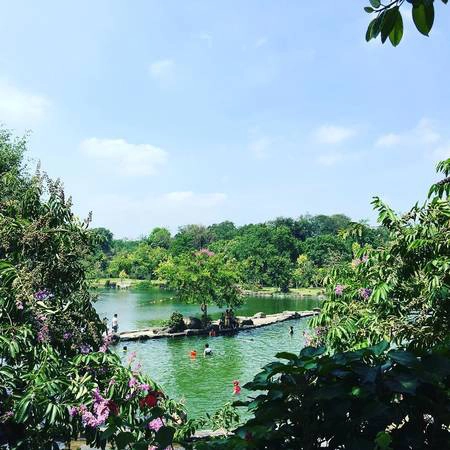 Đặt chân đến Suối Mơ, vẻ đẹp chạm đến tầm mắt bạn không đâu khác chính là không gian thoáng đãng giữa mây trời. Ảnh: la_joie_des_petite Đặt chân đến Suối Mơ, vẻ đẹp chạm đến tầm mắt bạn không đâu khác chính là không gian thoáng đãng giữa mây trời. Ảnh: la_joie_des_petite