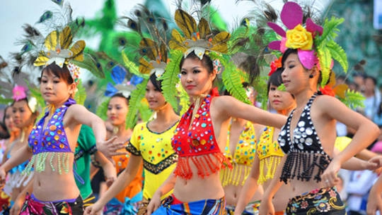 Du lịch Quảng Ninh - Carnaval Hạ Long - iVIVU.com