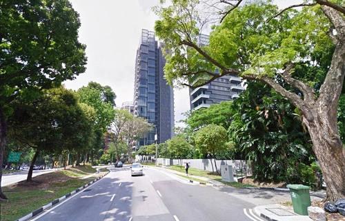 Paterson Hill, Singapore Con phố này có các khu mua sắm, cửa hàng với nhãn hiệu thời trang hàng đầu thế giới, phòng gym sang trọng, spa sành điệu. Giá trung bình cho mỗi mét vuông ở đây là 42.500 USD. Đại diện cho những cư dân nổi tiếng ở khu này là người đồng sáng lập Facebook Eduardo Saverin và cựu hoa hậu hoàn vũ Singapore Rachel Kum. Paterson Hill, Singapore Con phố này có các khu mua sắm, cửa hàng với nhãn hiệu thời trang hàng đầu thế giới, phòng gym sang trọng, spa sành điệu. Giá trung bình cho mỗi mét vuông ở đây là 42.500 USD. Đại diện cho những cư dân nổi tiếng ở khu này là người đồng sáng lập Facebook Eduardo Saverin và cựu hoa hậu hoàn vũ Singapore Rachel Kum.
