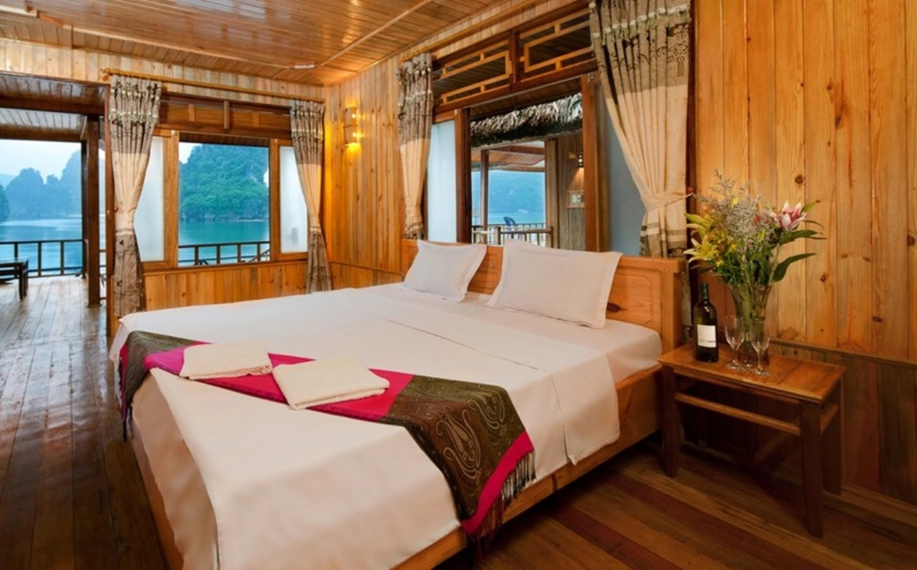 Ở Cát Bà cũng có nhiều khu nghỉ dưỡng, resort đẳng cấp. Ảnh: Catba Sandy Beach Resort . Ở Cát Bà cũng có nhiều khu nghỉ dưỡng, resort đẳng cấp. Ảnh: Catba Sandy Beach Resort .