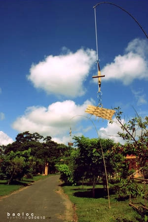 Phong linh bằng tre trong chùa. Ảnh: Kynhong Phong linh bằng tre trong chùa. Ảnh: Kynhong