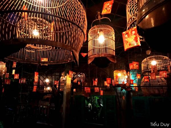 Một góc trang trí khác trong quán cafe. Ảnh: Tiểu Duy Một góc trang trí khác trong quán cafe. Ảnh: Tiểu Duy