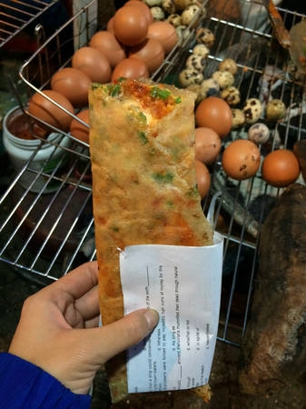 Bánh tráng nướng Đà Lạt. Bánh tráng nướng Đà Lạt.