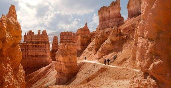 Khám phá công viên Bryce Canyon - Ảnh: wiki
