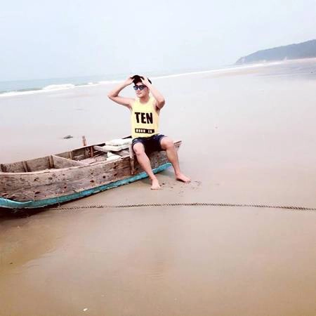 Bãi tắm Tình yêu là địa chỉ check-in quen thuộc của giới trẻ khi đến Cô Tô. Bãi tắm Tình yêu là địa chỉ check-in quen thuộc của giới trẻ khi đến Cô Tô.