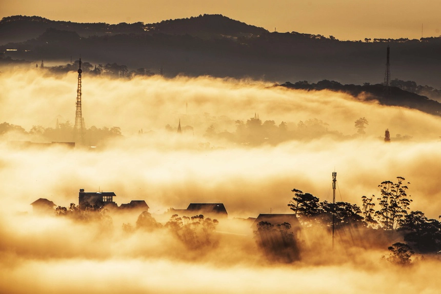 day-tu-3h-sang-san-bien-may-phu-kin-da-lat-ivivu-5