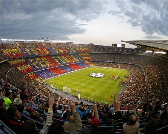 Mới chỉ có gần 50 năm lịch sử, nhưng Nou Camp đã là một trong những sân vận động nổi tiếng nhất của bóng đá châu Âu den-barcelona-khong-chi-co-bong-da-ivivu-4