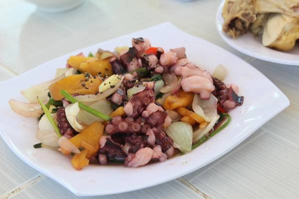 Nửa ký còn lại bạn có thể yêu cầu làm món mực xào chua ngọt. Ảnh: Kua Nửa ký còn lại bạn có thể yêu cầu làm món mực xào chua ngọt. Ảnh: Kua
