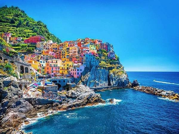 Cinque Terre đã được UNESCO đã công nhận nơi đây là di sản văn hoá thế giới vào năm 1997 - @azamaraclubcruises Cinque Terre đã được UNESCO đã công nhận nơi đây là di sản văn hoá thế giới vào năm 1997 - @azamaraclubcruises