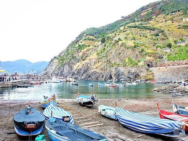 den-cinque-terre-cham-tay-vao-giac-mo-mang-mau-co-tich-cua-nuoc-y-ivivu-16