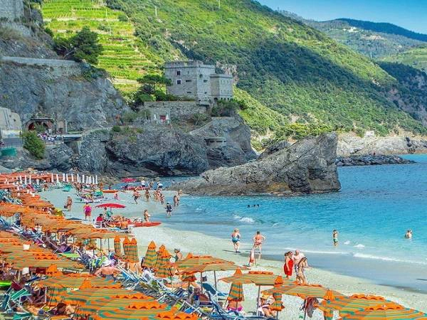 den-cinque-terre-cham-tay-vao-giac-mo-mang-mau-co-tich-cua-nuoc-y-ivivu-19