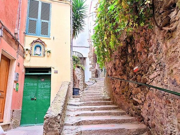 den-cinque-terre-cham-tay-vao-giac-mo-mang-mau-co-tich-cua-nuoc-y-ivivu-6
