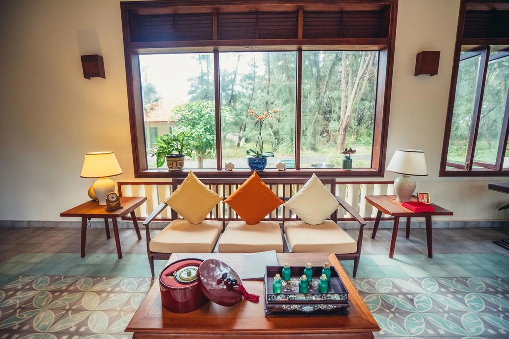 Không gian ấm cúng, lịch sự giúp Poulo Condor Boutique Resort & Spa được du khách đánh giá cao. Ảnh: Booking.