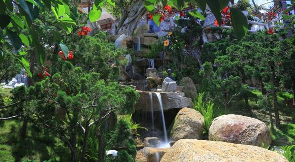 Tiểu cảnh trang trí trong khuôn viên được chăm chút kỹ lưỡng Zen Valley Dalat -ivivu-12