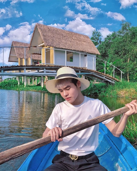 den-dong-cuu-ninh-thuan-de-co-bo-anh-tren-thao-nguyen-doc-la-ivivu-7