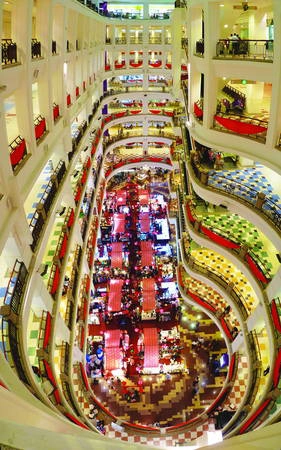 den-kualar-lumpur-du-le-hoi-mua-sam-ivivu-2