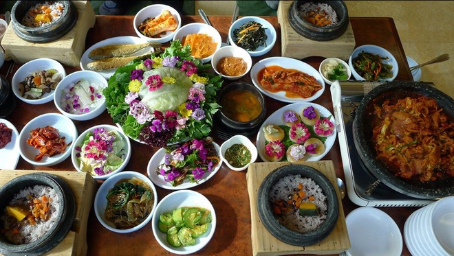 den-han-quoc-ma-khong-nem-do-an-o-10-quan-nay-khi-ve-chi-co-tiec-hui-hui-ivivu-4