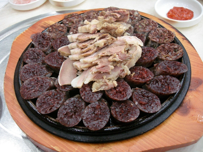 den-han-quoc-ma-khong-nem-do-an-o-10-quan-nay-khi-ve-chi-co-tiec-hui-hui-ivivu-8