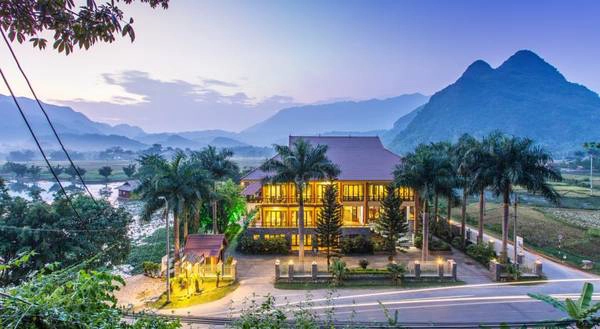 Mai Châu Lodge nhìn từ bên ngoài.