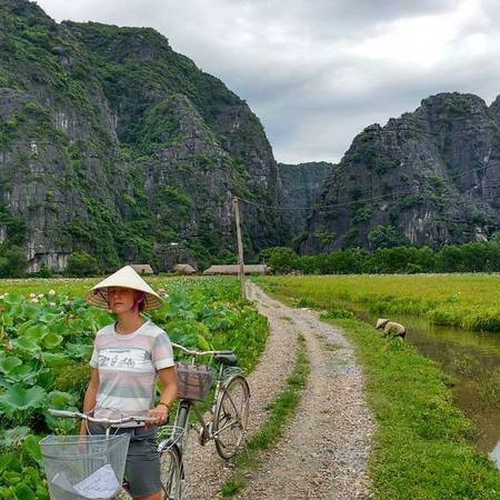 Con đường tuyệt đẹp dẫn vào Chezbeo. Ảnh:@pedalingeast Con đường tuyệt đẹp dẫn vào Chezbeo. Ảnh:@pedalingeast