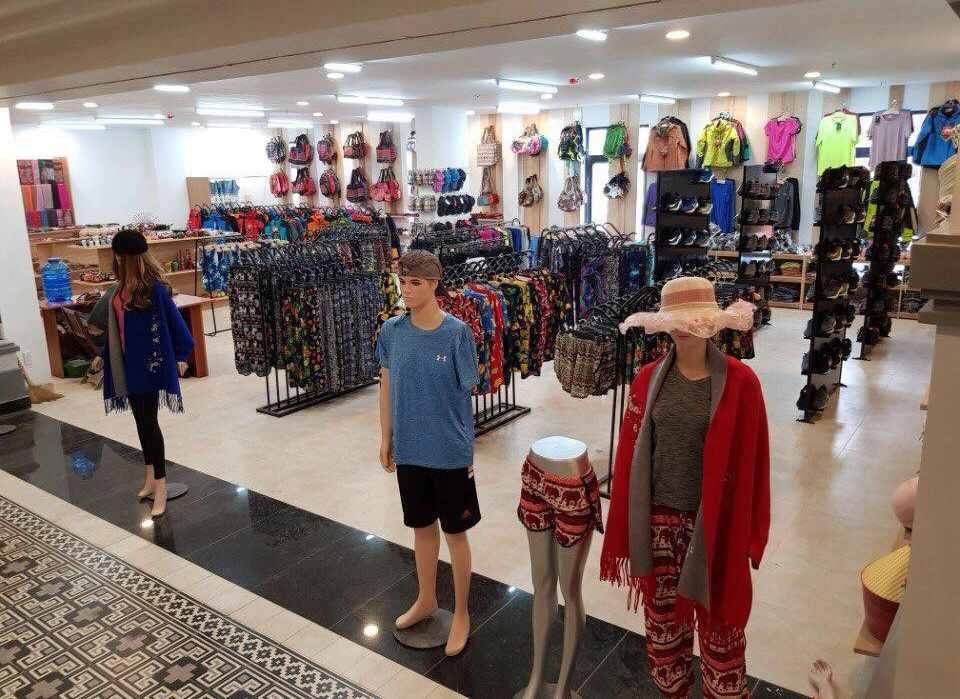 den-sapa-check-in-cuc-chat-voi-toa-nha-sun-plaza-tua-nhu-duong-pho-chau-au-ivivu-3