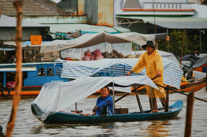 Cơn mưa đã ngớt.