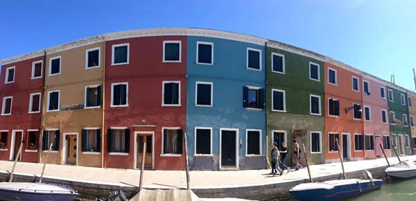Những căn nhà sắc màu nổi tiếng ở Venice (Italy). Những căn nhà sắc màu nổi tiếng ở Venice (Italy).