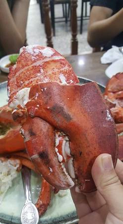 Chợ cá Jagalchi là nơi du khách có thể tìm hiểu phong cách sống của những người Busan. Chợ cá Jagalchi là nơi du khách có thể tìm hiểu phong cách sống của những người Busan.