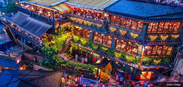 Làng cổ Cửu Phần đẹp nao lòng khi chiều buông - Ảnh: IAmAileen Làng cổ Cửu Phần đẹp nao lòng khi chiều buông - Ảnh: IAmAileen