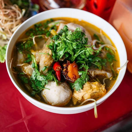 di-hue-khong-he-chan-nhat-la-di-cung-nhau-ivivu-59