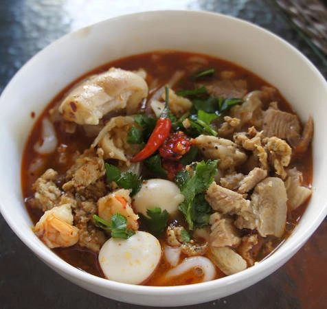 di-hue-khong-he-chan-nhat-la-di-cung-nhau-ivivu-61