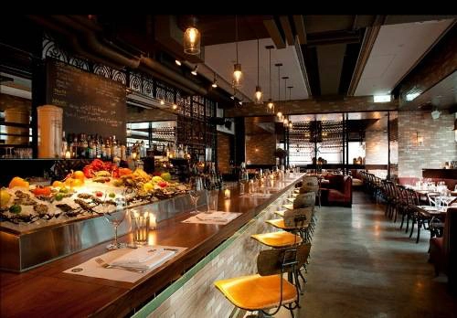 Lily & Bloom có thiết kế sang trọng, thực đơn phong phú và nhất là nhiều món Âu tinh tế cho các thực khách sành ăn lựa chọn. Lily & Bloom có thiết kế sang trọng, thực đơn phong phú và nhất là nhiều món Âu tinh tế cho các thực khách sành ăn lựa chọn.